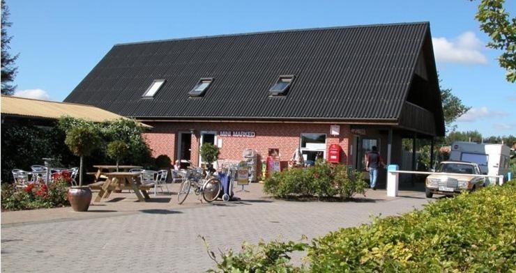 Vikaer Strand Camping & Cottages Diernaes ภายนอก รูปภาพ