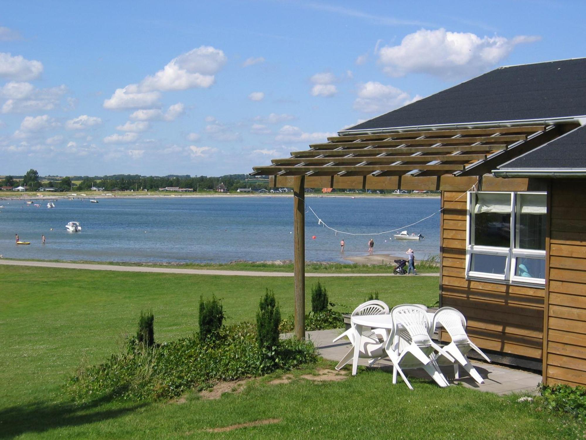 Vikaer Strand Camping & Cottages Diernaes ภายนอก รูปภาพ