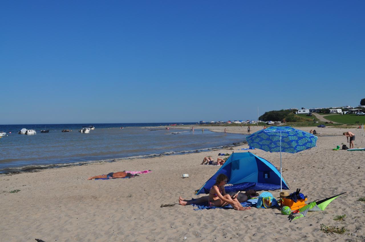 Vikaer Strand Camping & Cottages Diernaes ภายนอก รูปภาพ